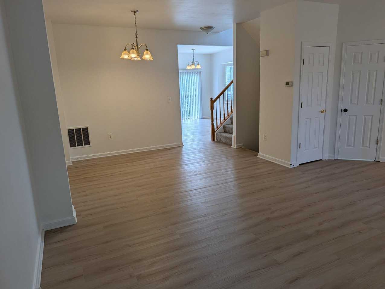17289 Vaughn Ln - Photo 7 of 50