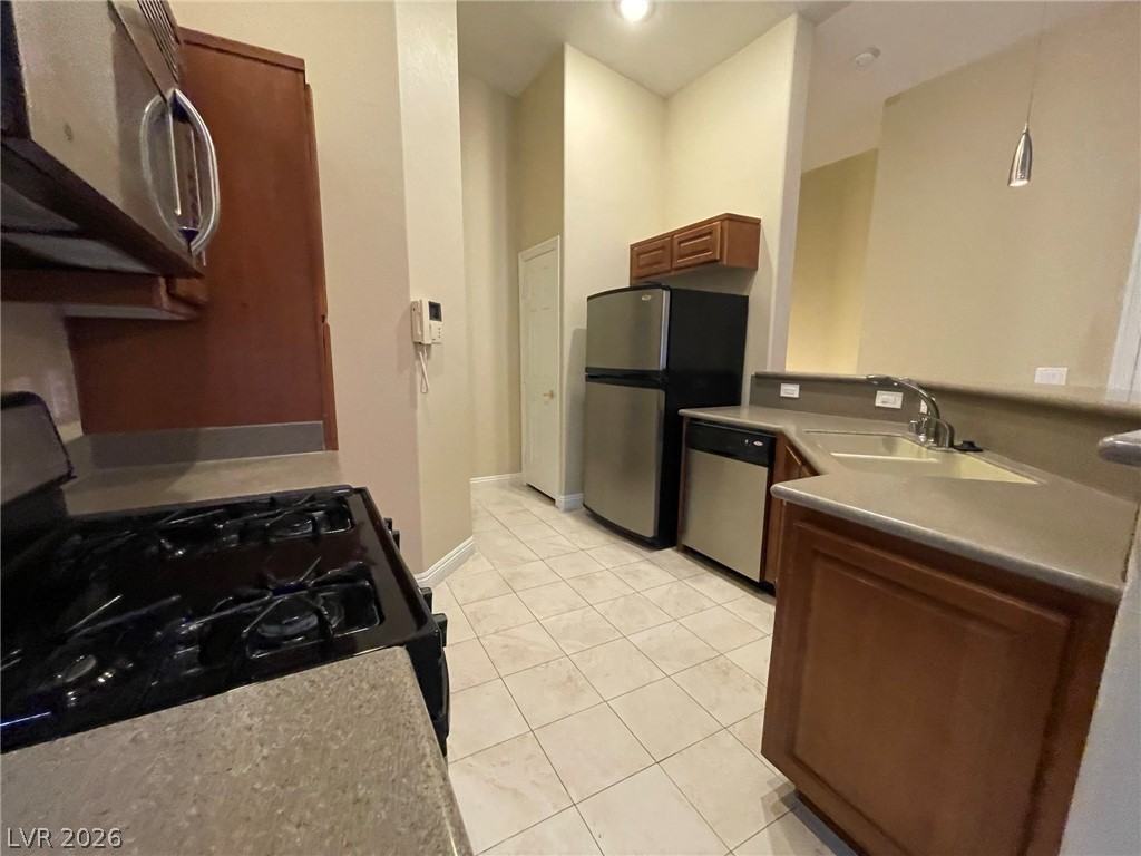 9125 Camp Light Ave - Photo 7 of 25