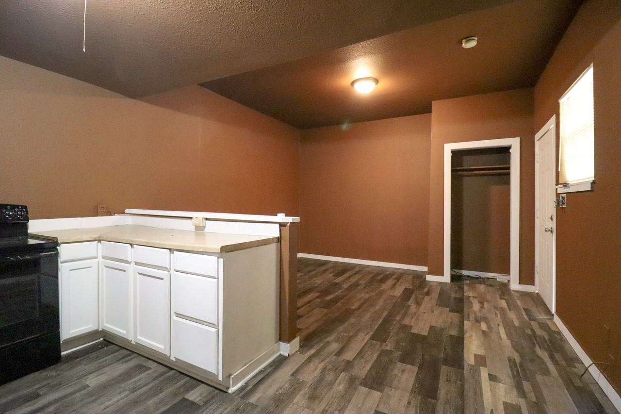 2237 North St Apt 3 - Photo 6 of 9