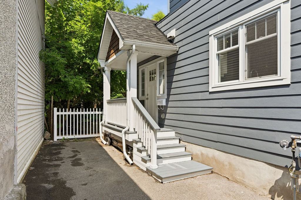 23 Newton Street - Photo 4 of 49