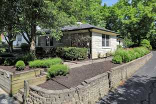 760 W Pine St - Photo 1 of 1