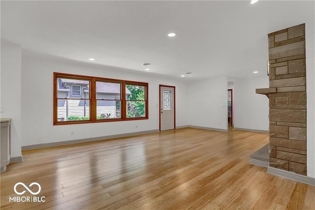 760 W Pine St - Photo 5 of 38