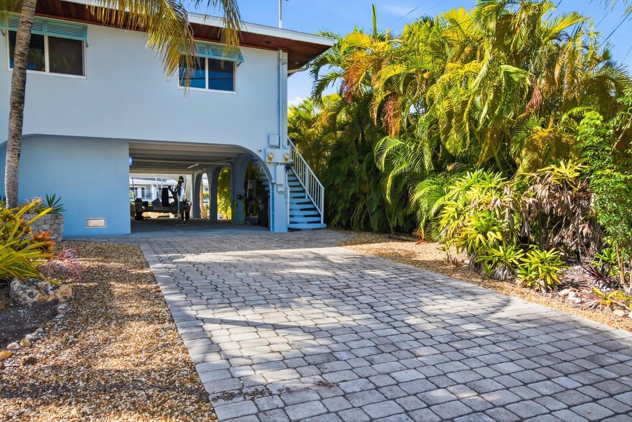 138 N Indies Dr #B - Photo 4 of 32