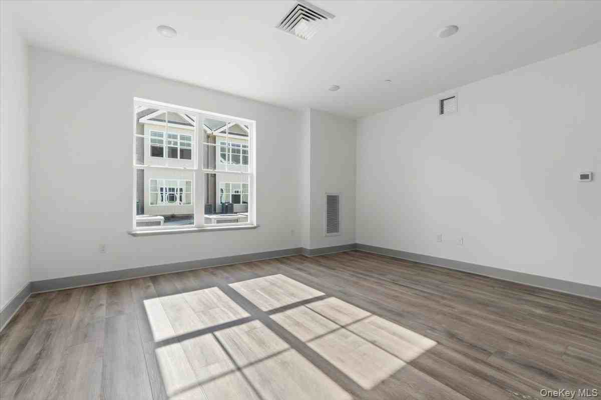 75 Forester Ave #117 - Photo 4 of 8