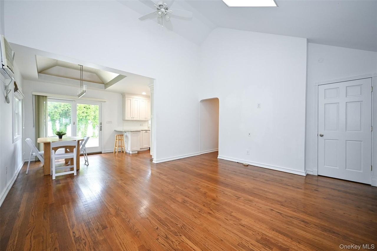 5 Cheshire Ave - Photo 4 of 26