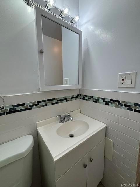 44 Oakwood Rd #1E - Photo 4 of 9