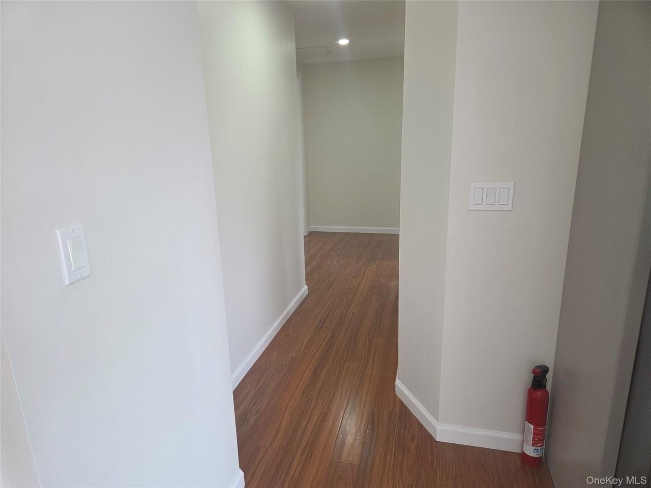 14 Brian Dr - Photo 4 of 10