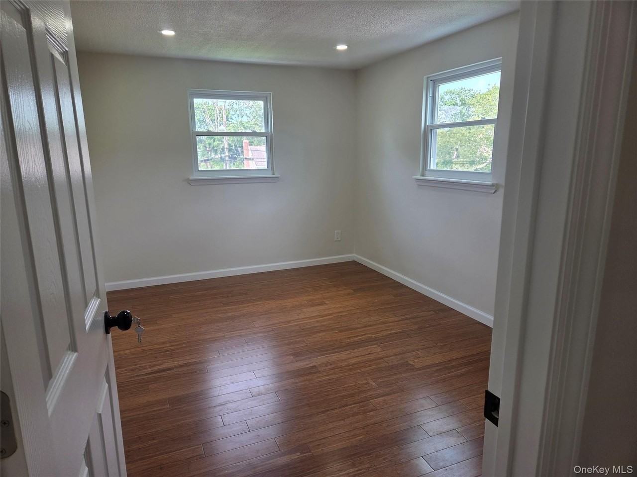14 Brian Dr - Photo 7 of 10