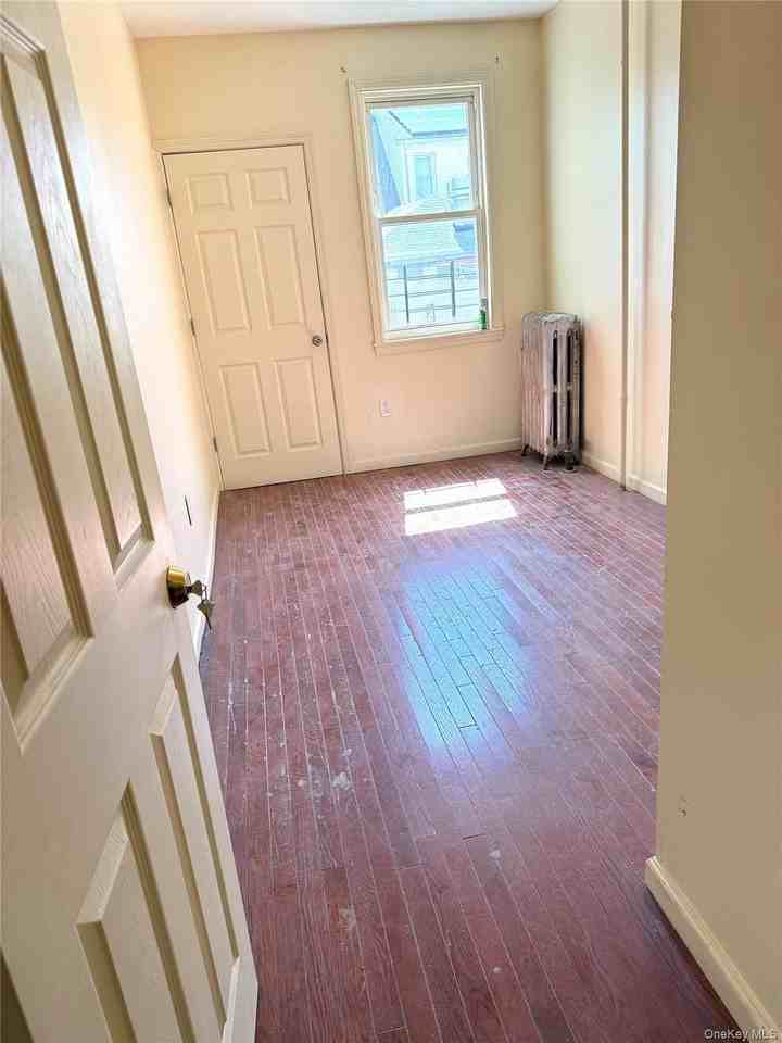 14554 107th Ave #1 - Photo 4 of 7