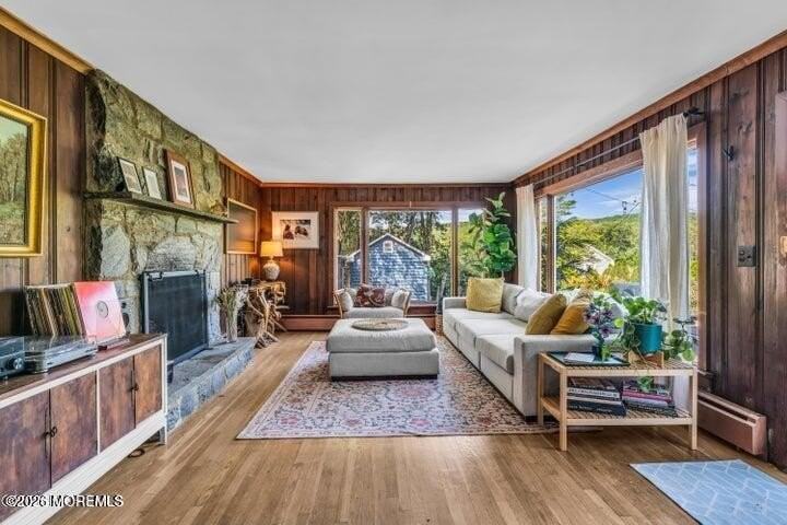 475 Locust Point Rd - Photo 2 of 5