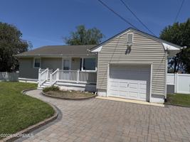 featured image of 2305 Oak Tree Rd