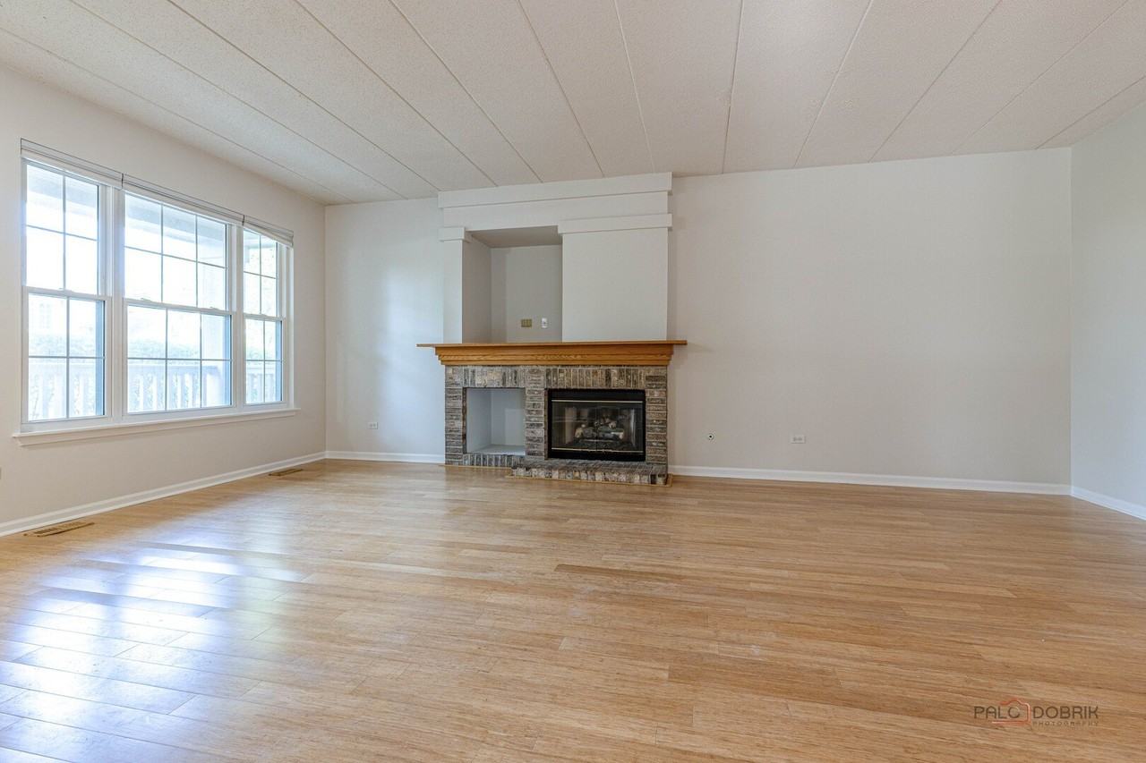 598 Harvey Lake Dr - Photo 4 of 22