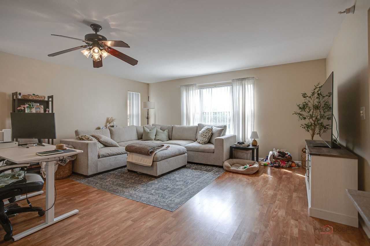 1401 Orleans Dr #1401 - Photo 5 of 30