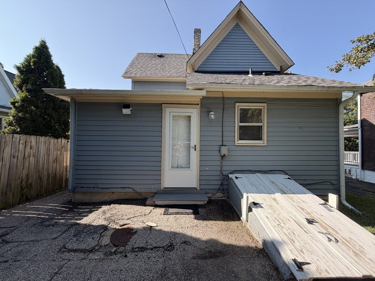 370 Bent St #3 - Photo 2 of 14