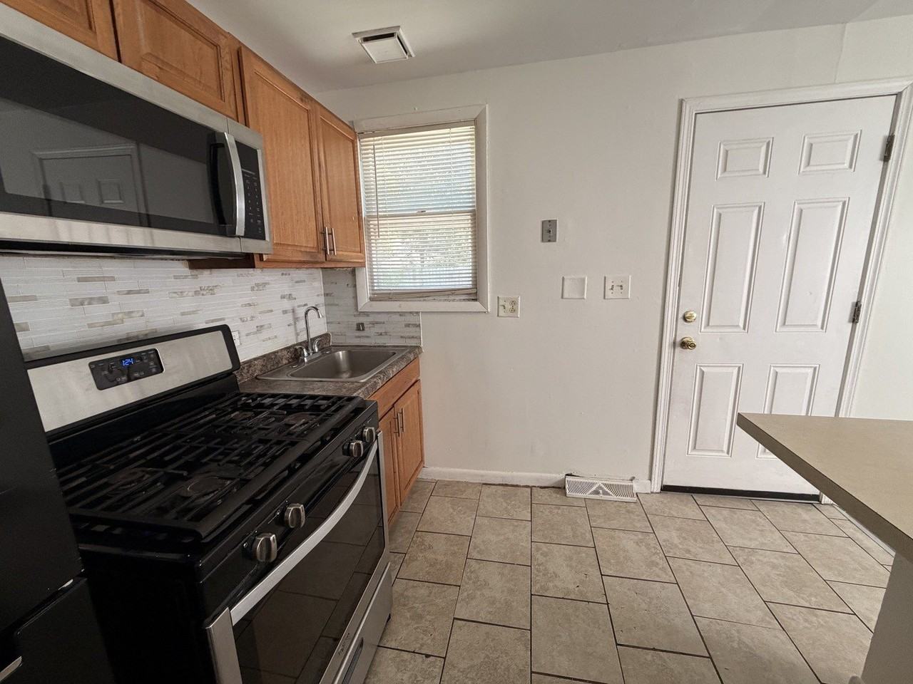 370 Bent St #3 - Photo 7 of 14