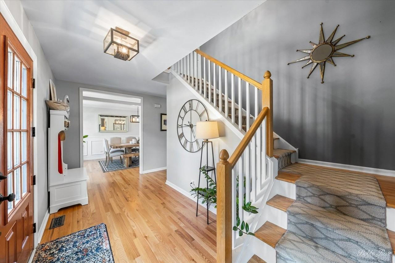 439 S Church Rd - Photo 2 of 44