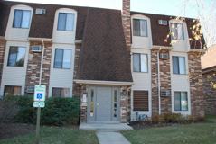 249 W Court Of Shorewood #2B - Photo 1 of 1