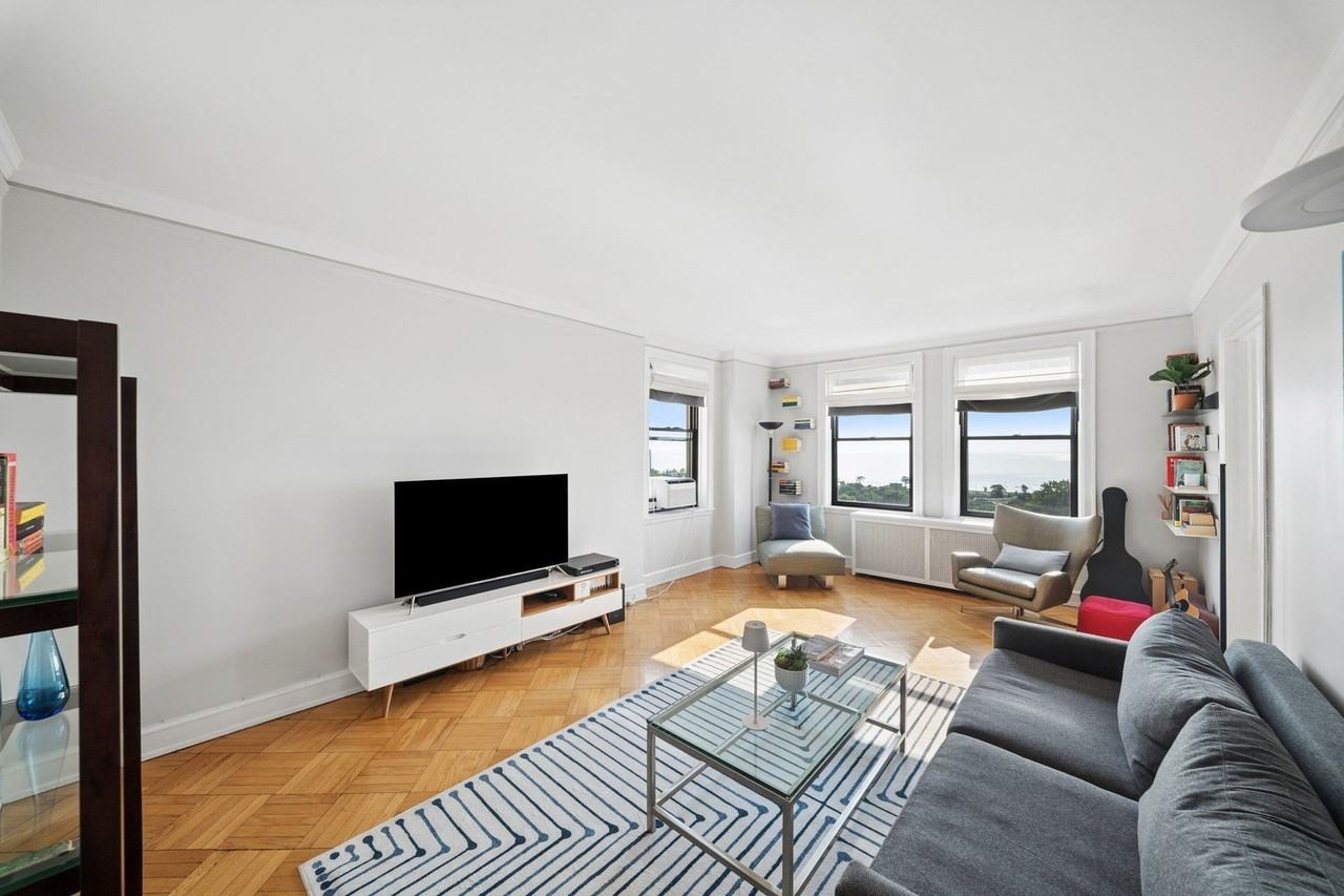 2000 N LINCOLN PARK W Avenue #1310 - Photo 5 of 34