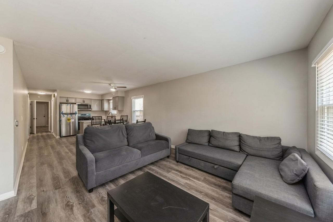 856 E Capri Dr #1 - Photo 7 of 12
