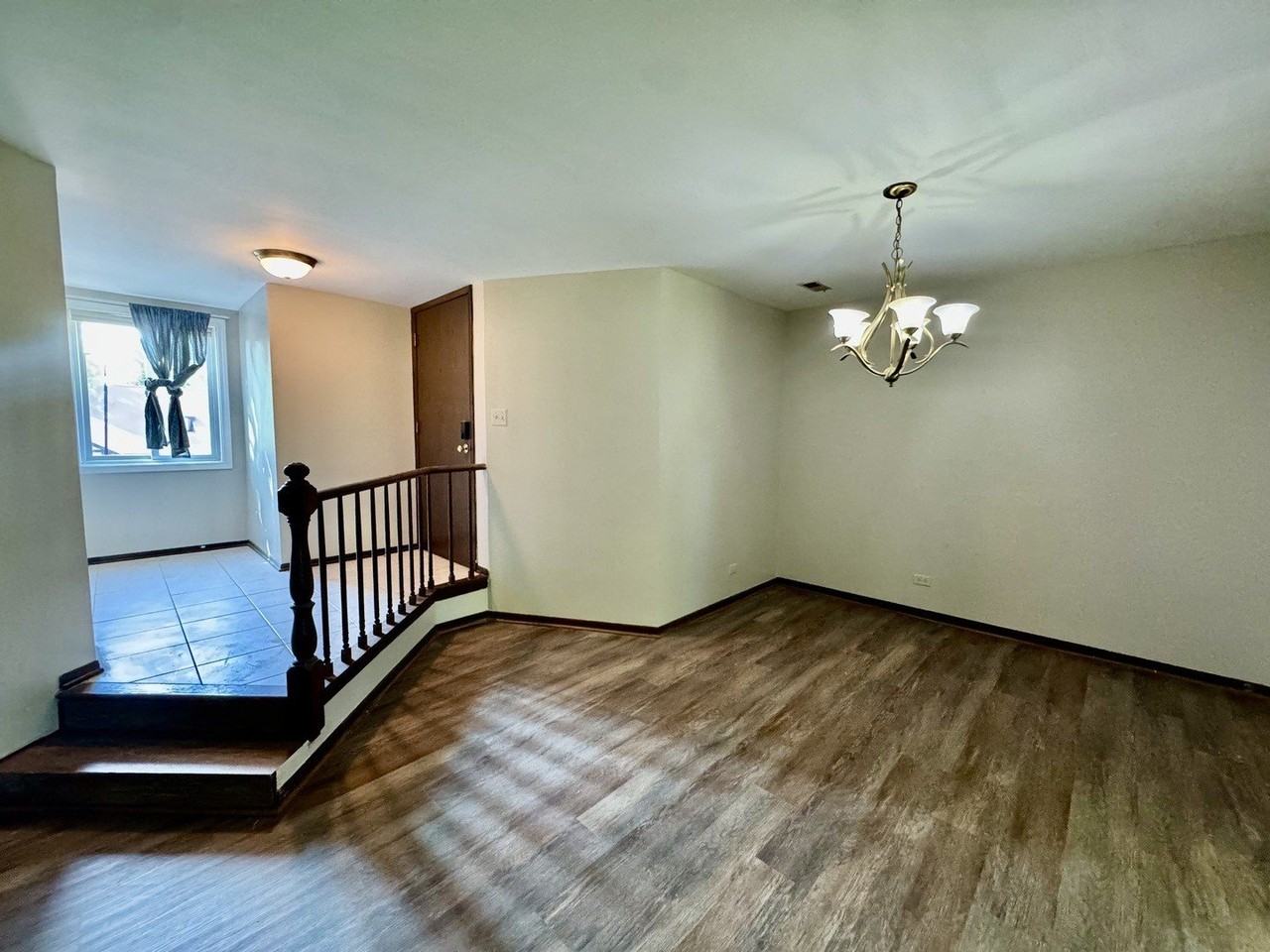 1737 Harrow Ct #B - Photo 2 of 11