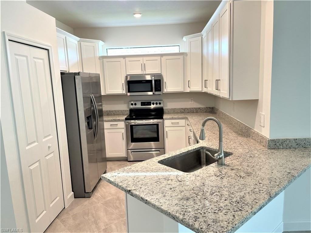 14065 Winding Cedar Way - Photo 3 of 26