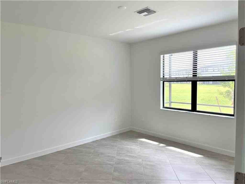 14065 Winding Cedar Way - Photo 4 of 26