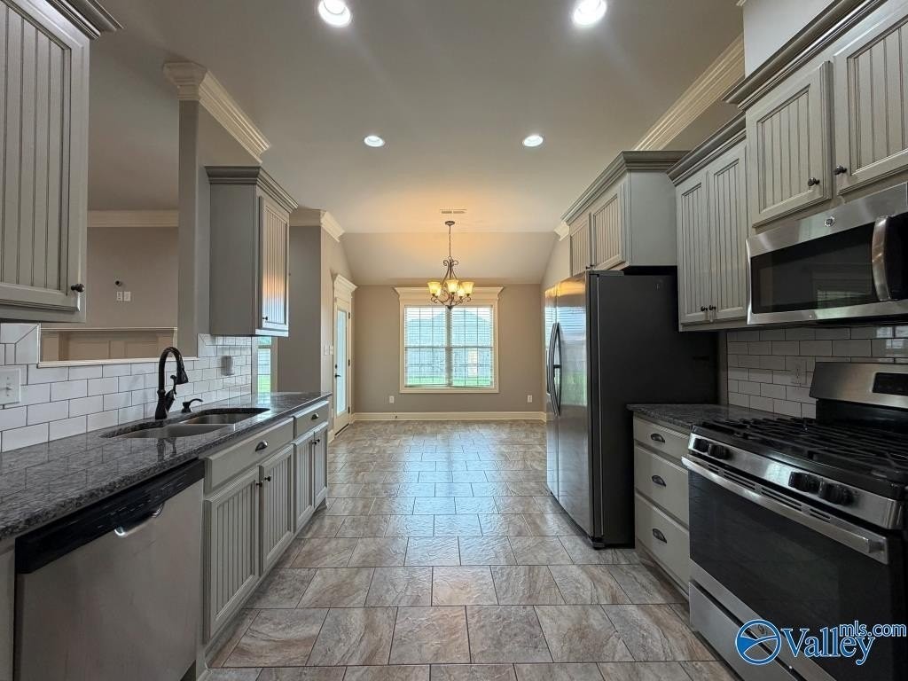 13292 Callaway Dr - Photo 6 of 39