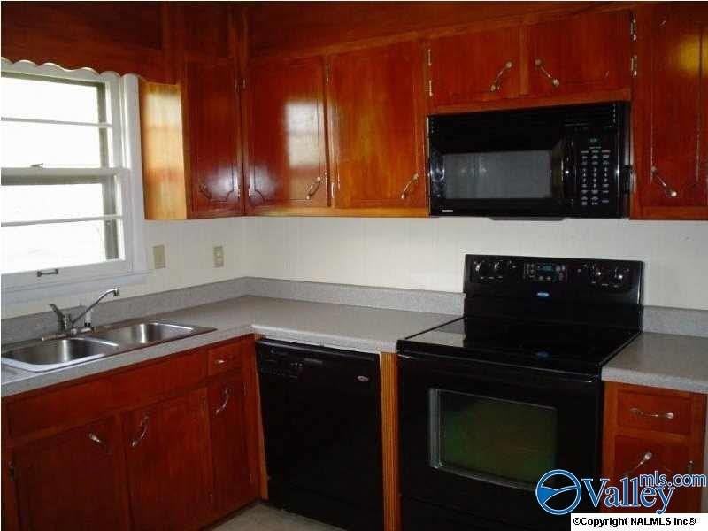 109 Carol Dr - Photo 6 of 14