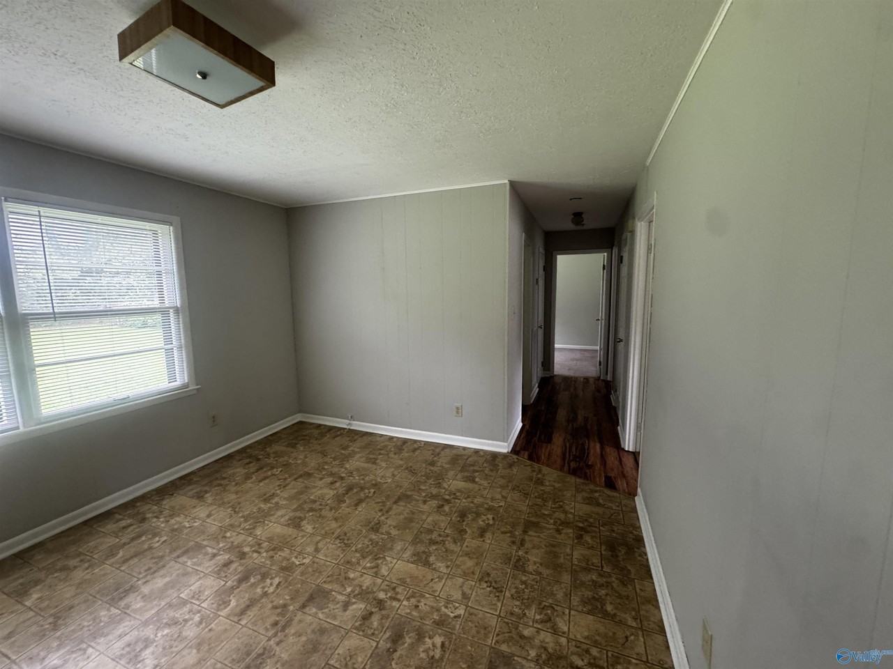 109 Carol Dr - Photo 7 of 14