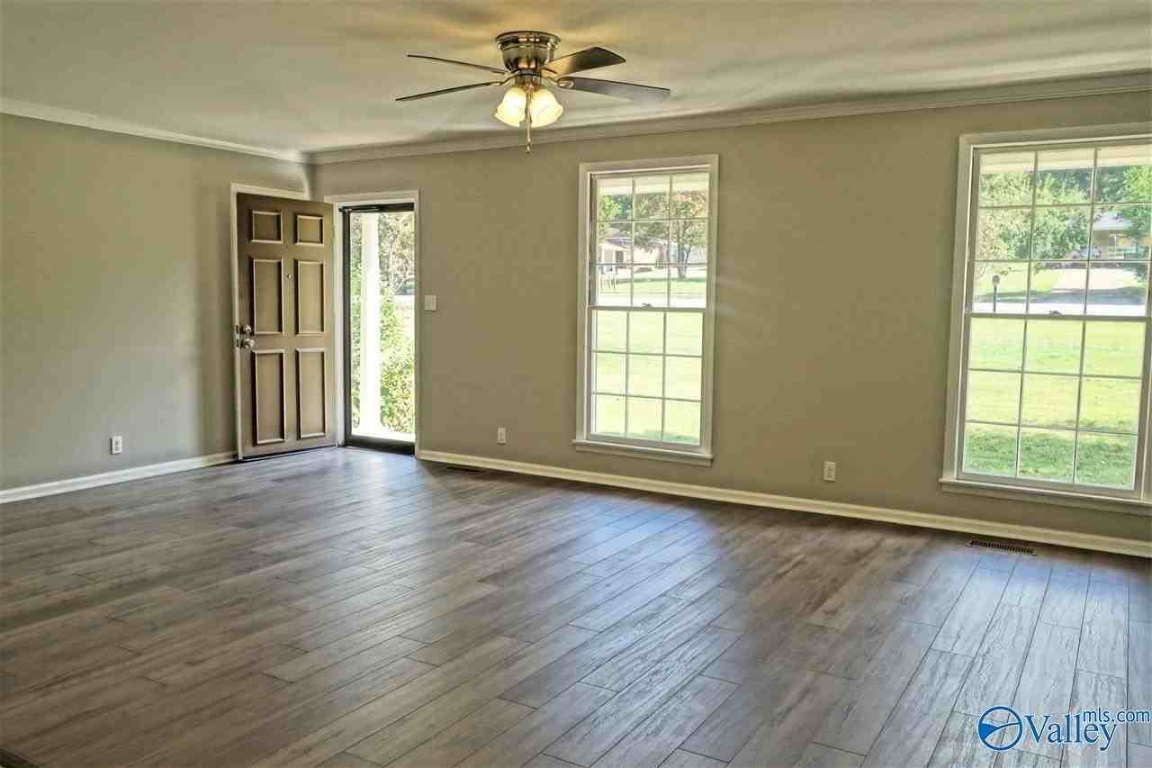5300 Whitesburg Dr Sw - Photo 4 of 19