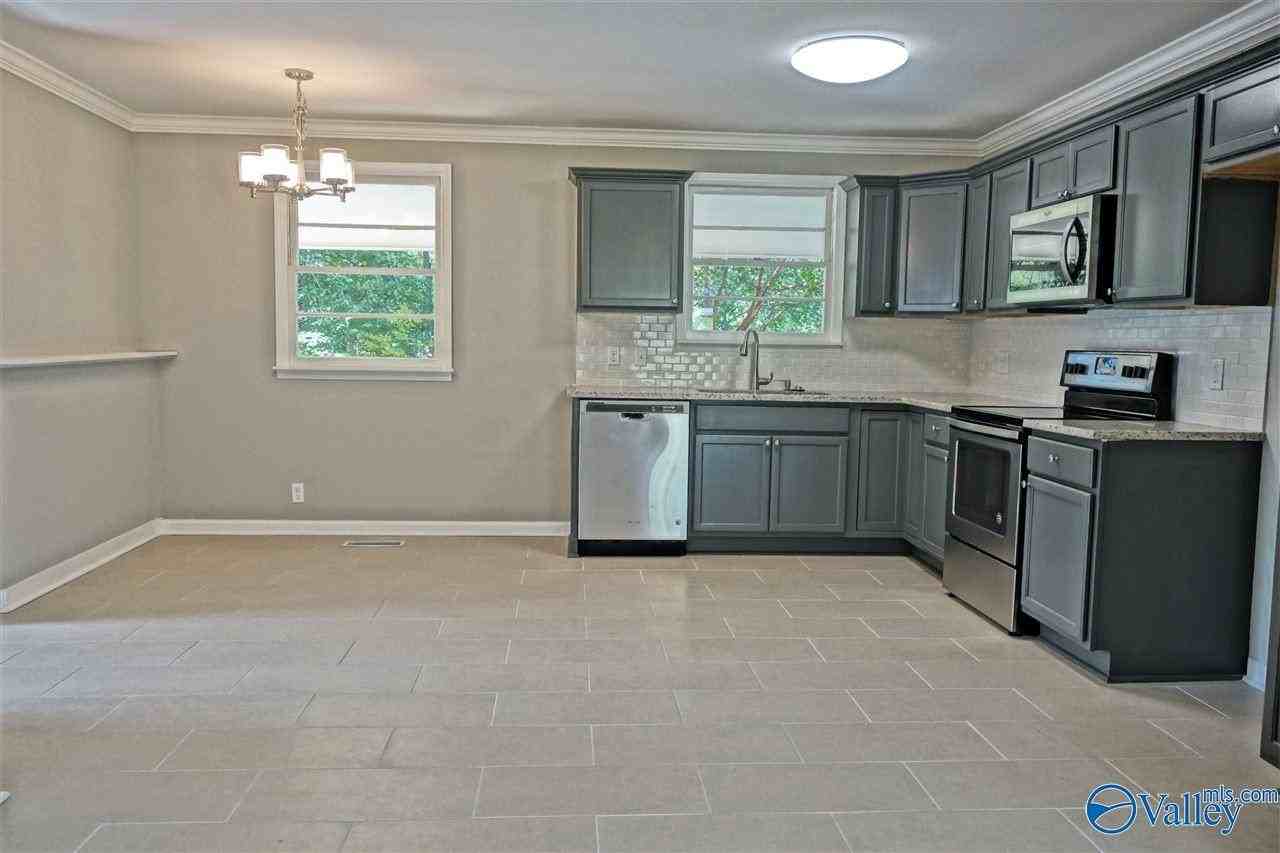 5300 Whitesburg Dr Sw - Photo 5 of 19