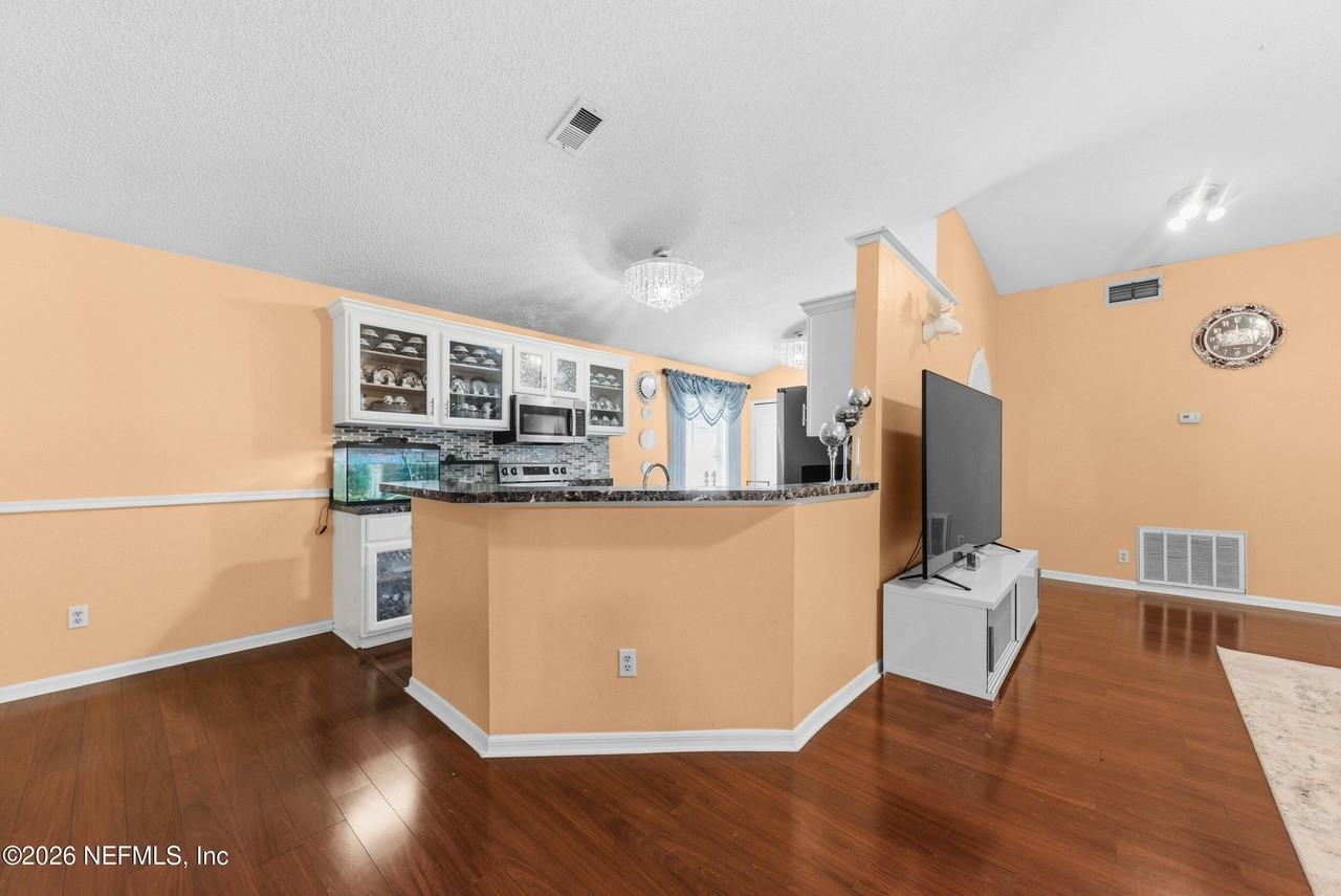 2656 Lantana Lakes Dr E - Photo 6 of 25