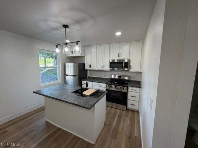 1710 Ridge Ave - Photo 4 of 11