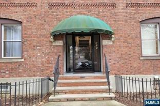 117 Forest St #2L - Photo 1 of 1
