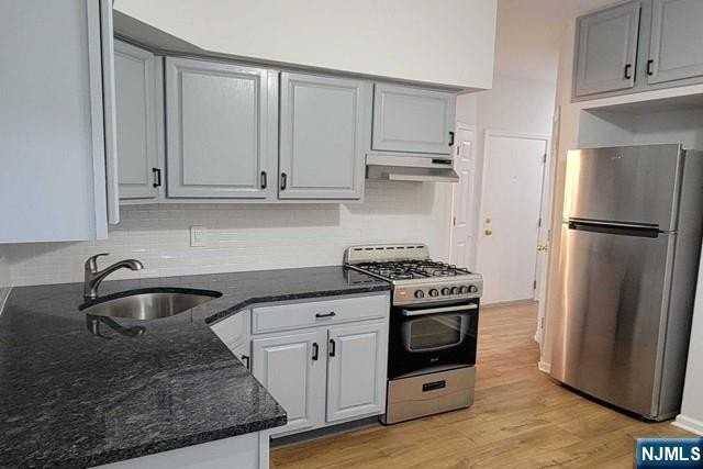 117 Forest St #2L - Photo 3 of 13