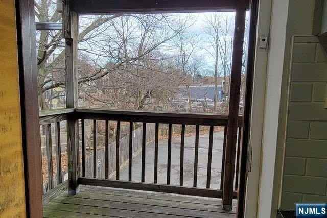 117 Forest St #2L - Photo 6 of 13