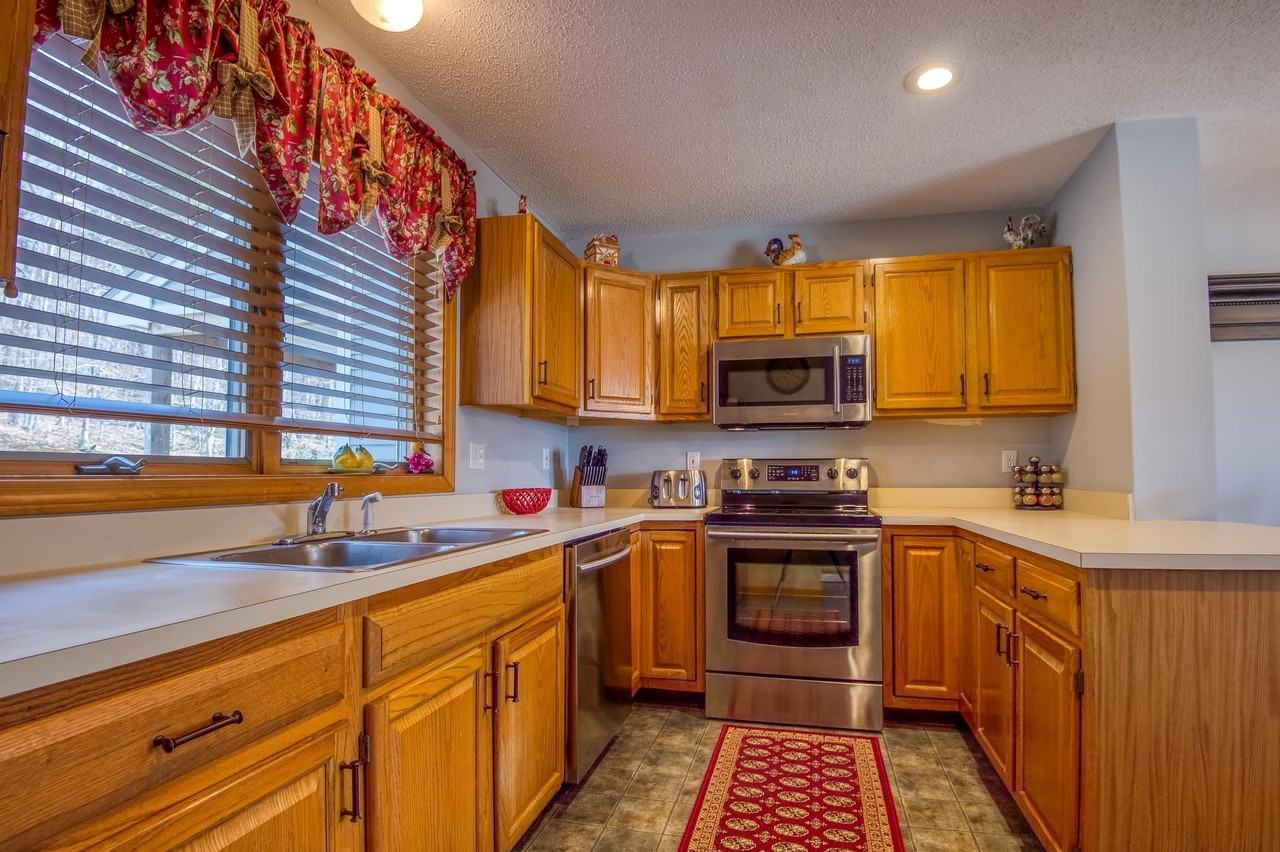 106 Eagle Ridge Condominium Road #106 - Photo 4 of 40