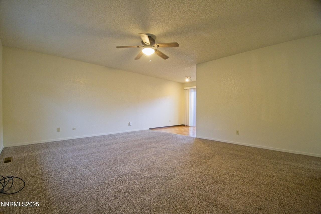 1600 E Long St #4 - Photo 2 of 13