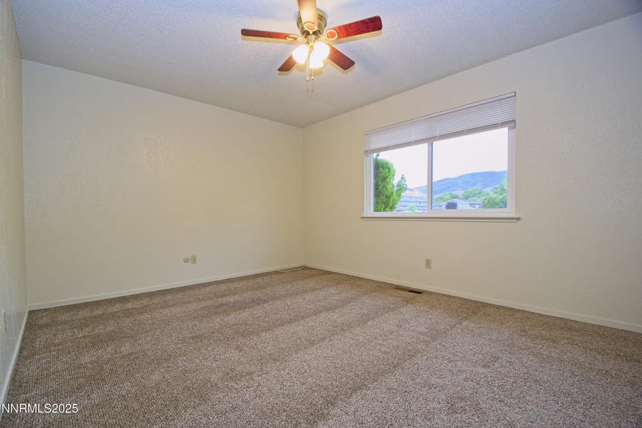 1600 E Long St #4 - Photo 7 of 13