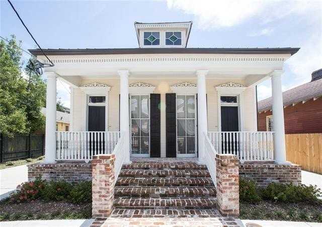 8118 Belfast St - Photo 2 of 18
