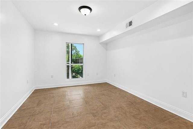 6220 Riverside Dr #576 - Photo 5 of 8