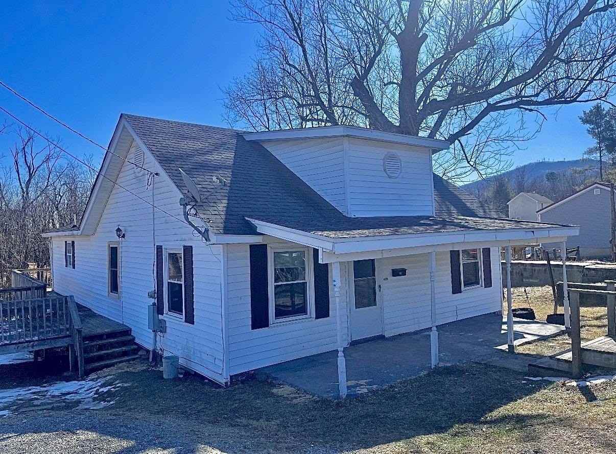 706 Ridge Ave - Photo 2 of 10