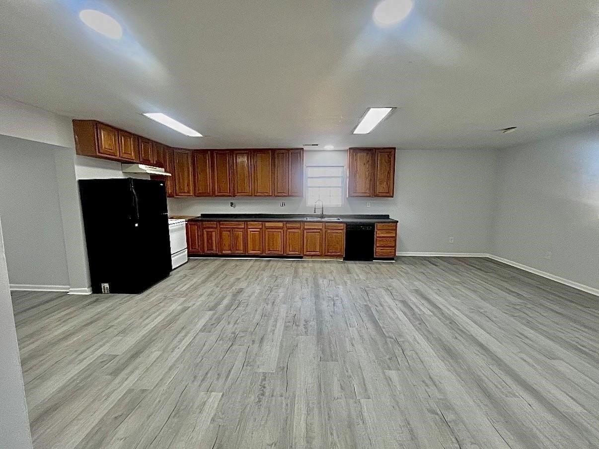 706 Ridge Ave - Photo 4 of 10