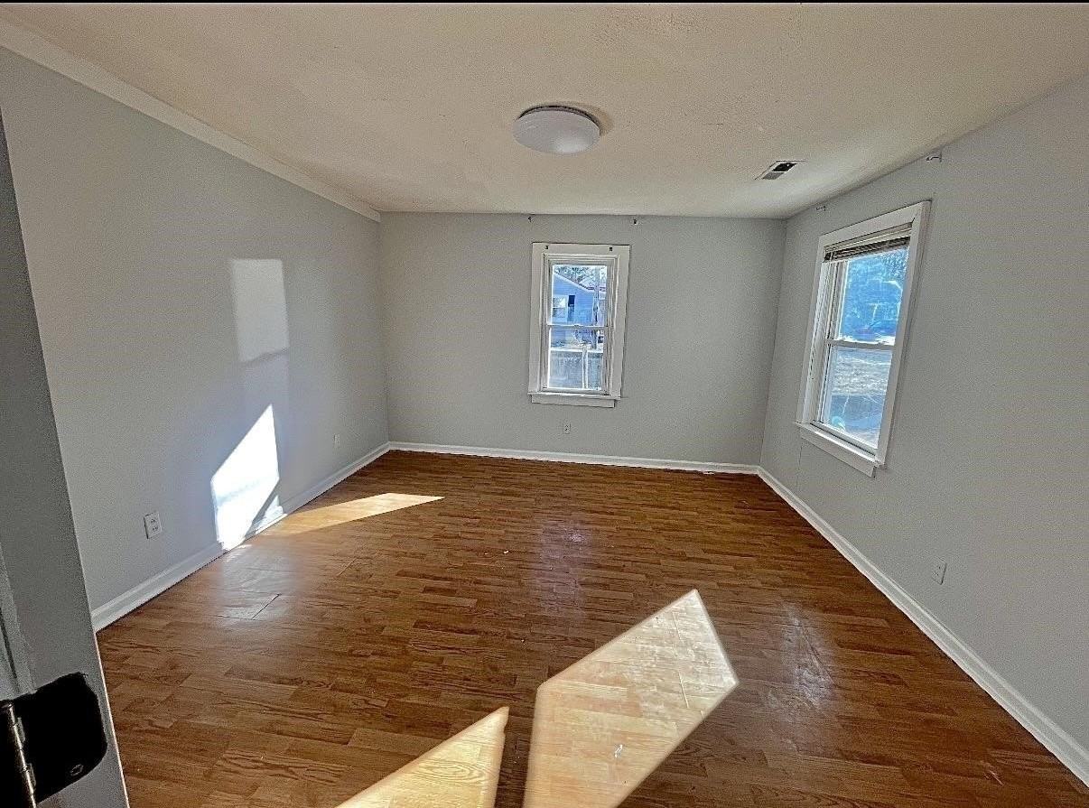 706 Ridge Ave - Photo 6 of 10
