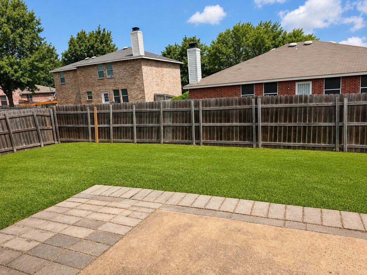 1216 Wisdom Dr - Photo 2 of 13