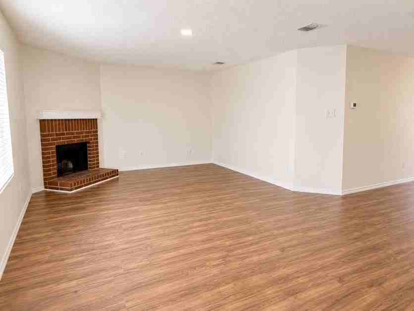 1216 Wisdom Dr - Photo 5 of 13