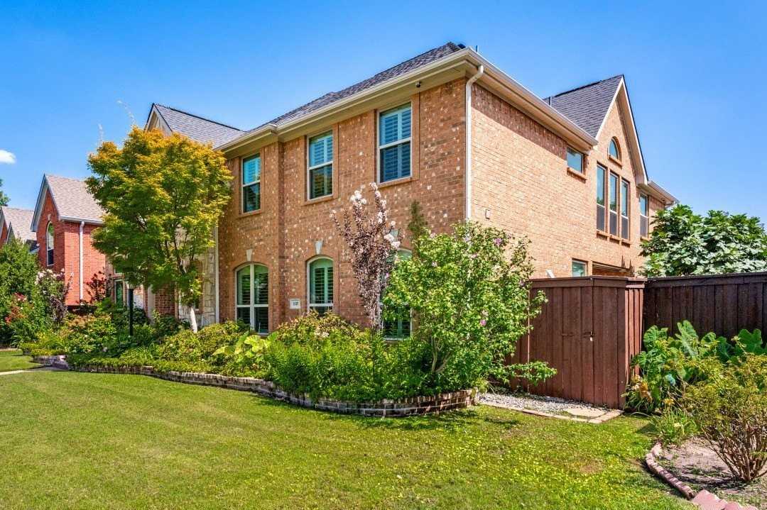 1017 Cherrywood Trl - Photo 2 of 25