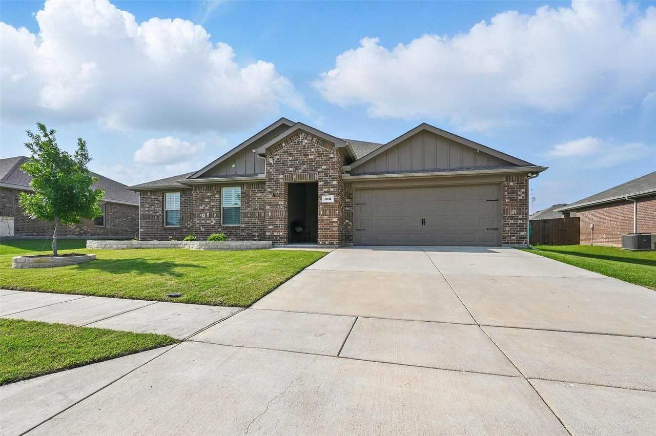 312 Duke Ct - Photo 2 of 29