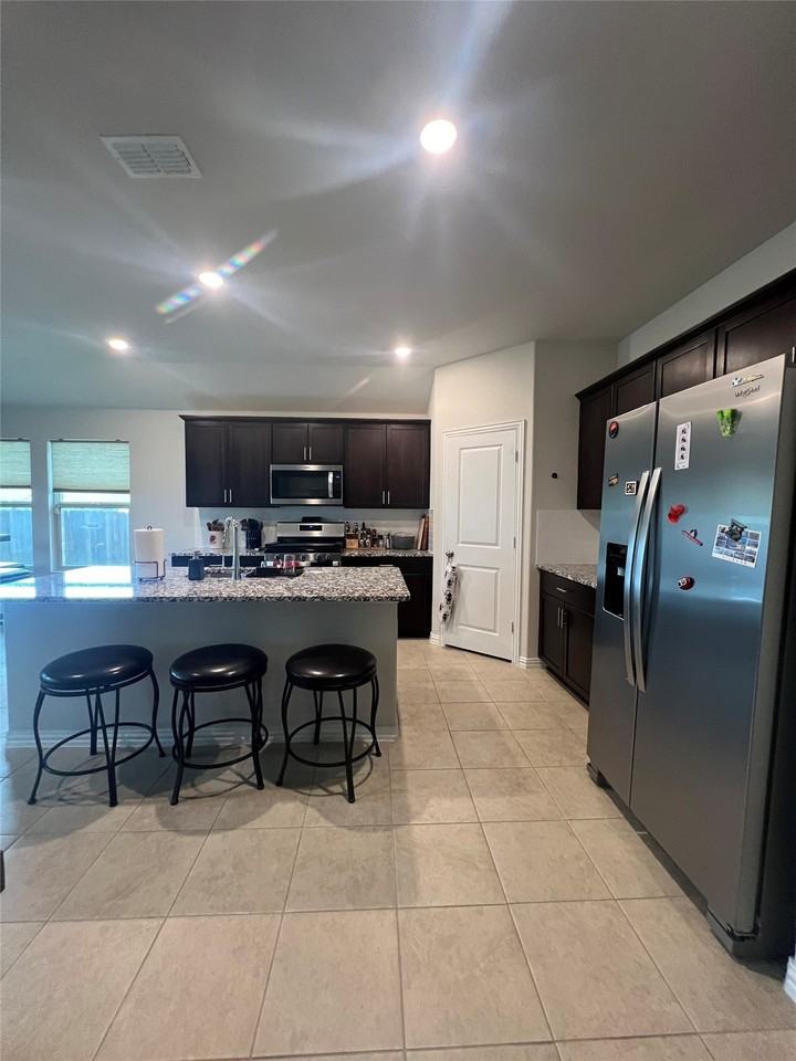 6304 Dry Gulch Trl - Photo 5 of 31
