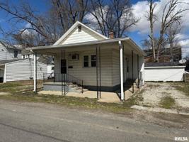 featured image of 825 Ruth Ave
